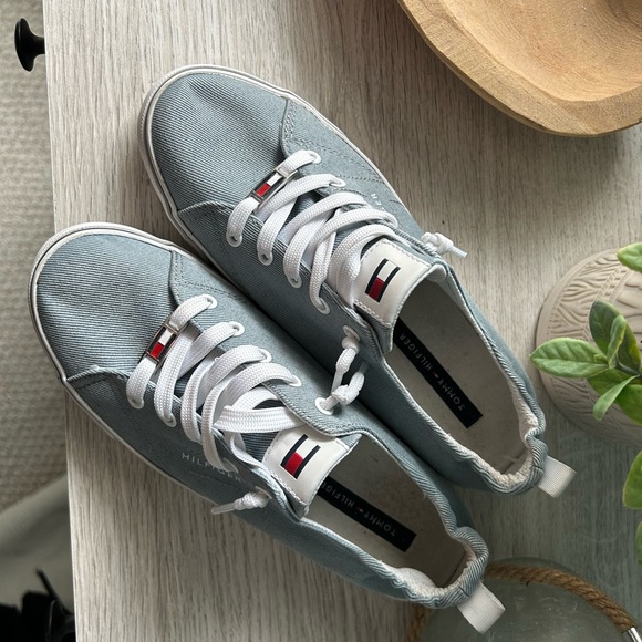 Tommy Hilfiger Light Blue Canvas Sneakers - Picture 2 of 7